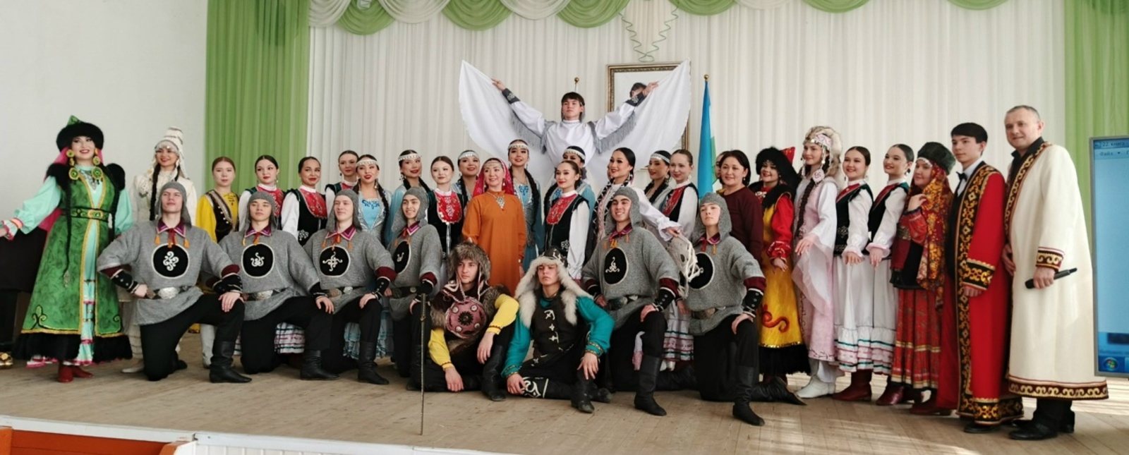 “Урал батыр” үҙәгенә әйләнәйек