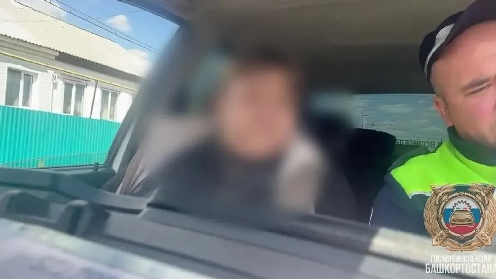 В Баймаке задержали автоледи с поддельными правами